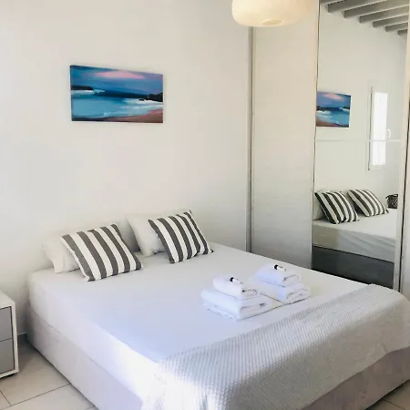 Jonaz Suites *