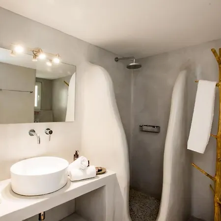 Jonaz Suites