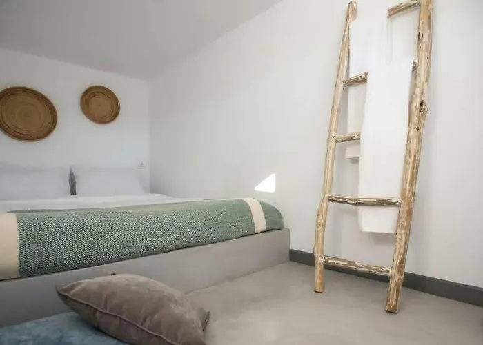 Jonaz Suites Aparthotel *